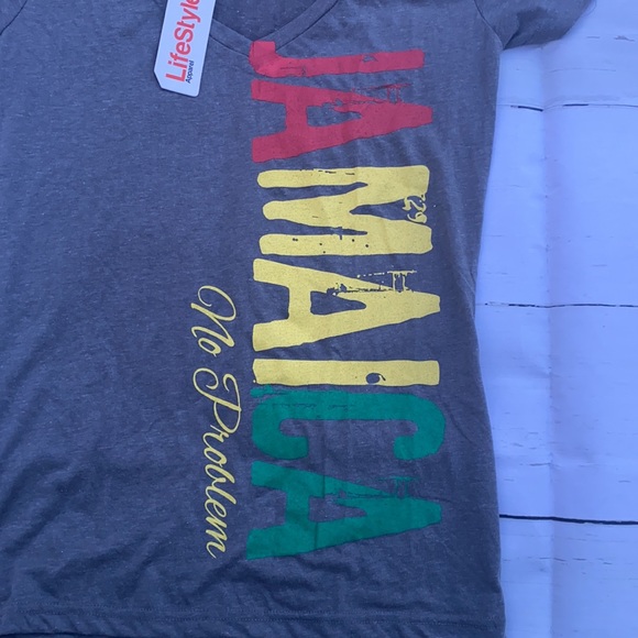 TShirt - Picture 2 of 4